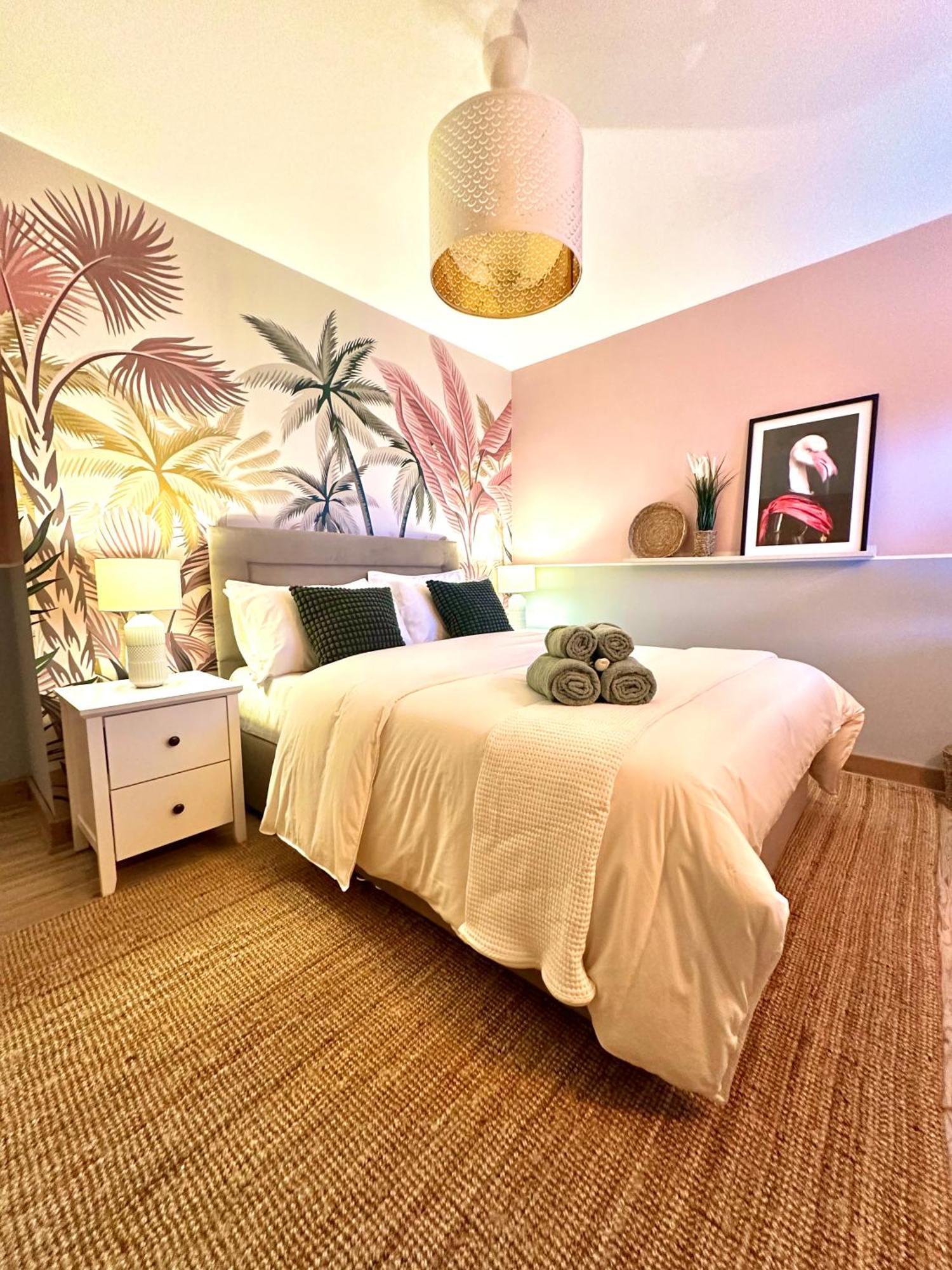 דבלין Blush Jungle - Homestay מראה חיצוני תמונה